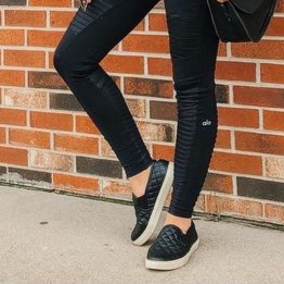 STEVE MADDEN Quilted Vegan Leather Slip On Casual Shoes - Picture 6 of 11